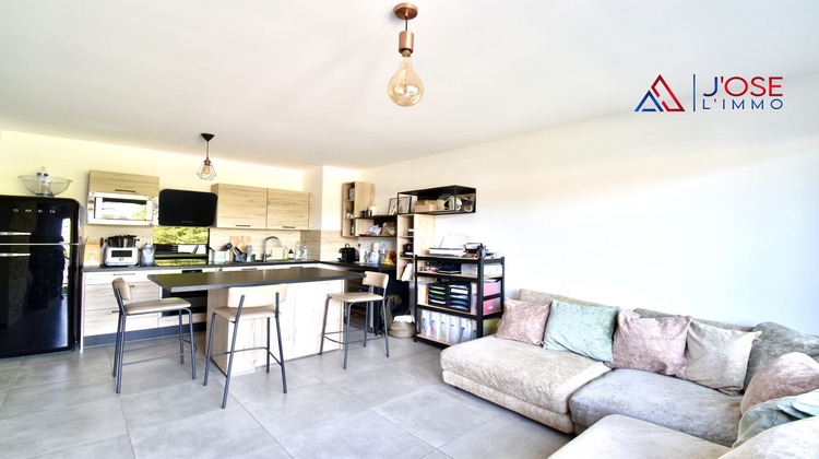 Ma-Cabane - Vente Appartement Saint-Cyr-sur-Mer, 60 m²