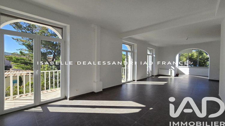 Ma-Cabane - Vente Appartement Saint-Cyr-sur-Mer, 81 m²