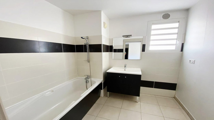 Ma-Cabane - Vente Appartement SAINT-DENIS, 68 m²