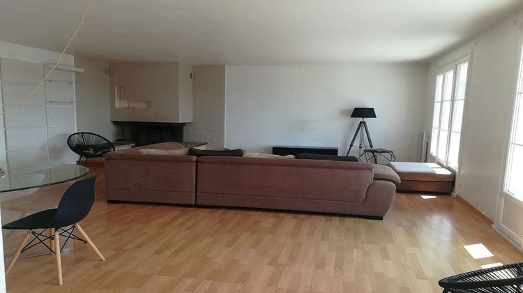 Ma-Cabane - Vente Appartement SAINT-DENIS-DE-L'HOTEL, 202 m²