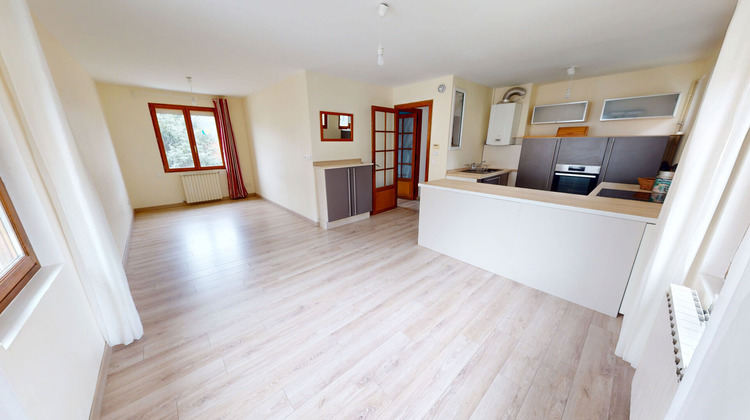 Ma-Cabane - Vente Appartement SAINT-EGREVE, 71 m²