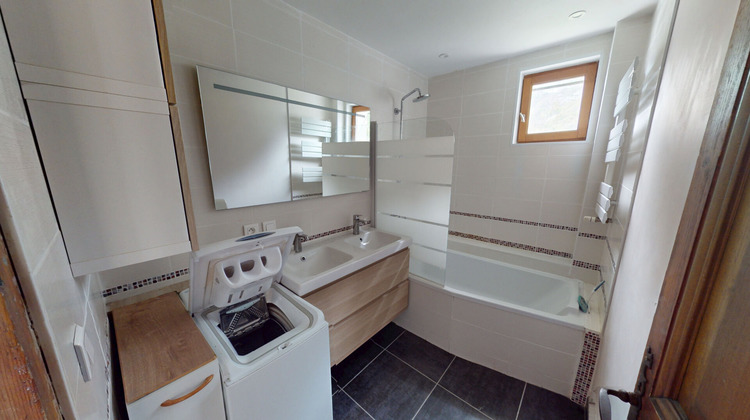 Ma-Cabane - Vente Appartement SAINT-EGREVE, 71 m²