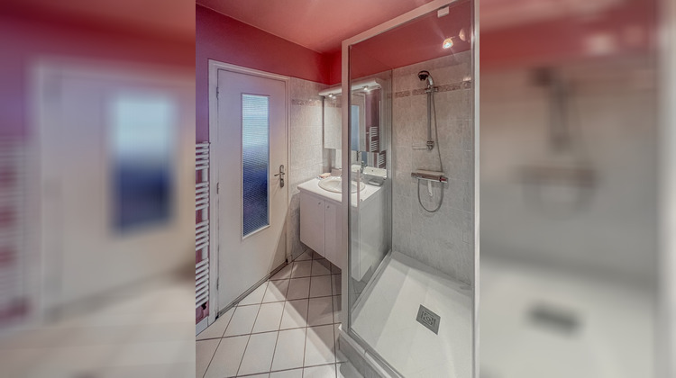 Ma-Cabane - Vente Appartement SAINT EGREVE, 64 m²
