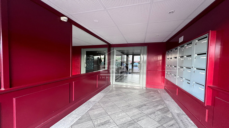 Ma-Cabane - Vente Appartement SAINT-ESTEVE, 64 m²