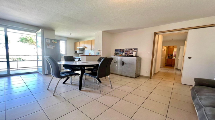 Ma-Cabane - Vente Appartement SAINT ESTEVE, 60 m²