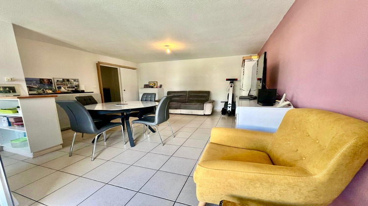Ma-Cabane - Vente Appartement SAINT ESTEVE, 60 m²