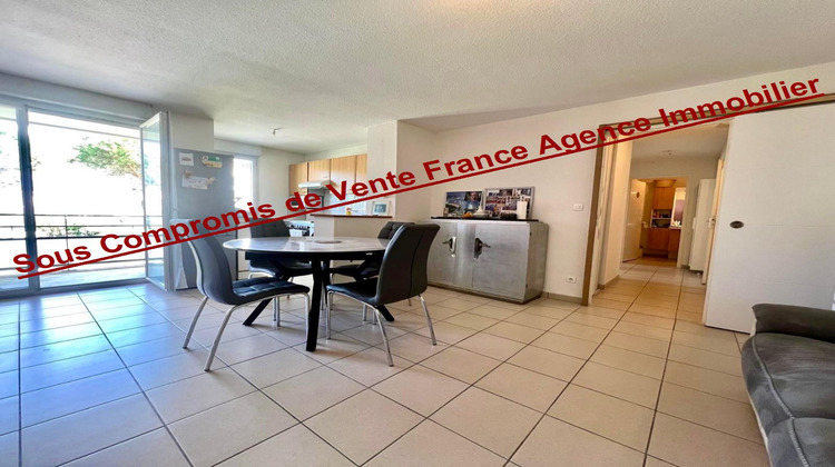 Ma-Cabane - Vente Appartement SAINT ESTEVE, 60 m²