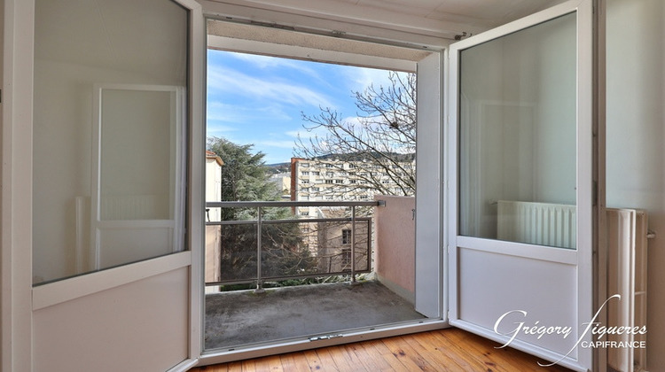 Ma-Cabane - Vente Appartement SAINT ETIENNE, 55 m²