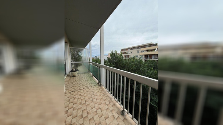 Ma-Cabane - Vente Appartement Saint-Etienne, 79 m²