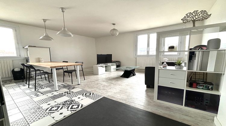 Ma-Cabane - Vente Appartement SAINT-ETIENNE, 53 m²