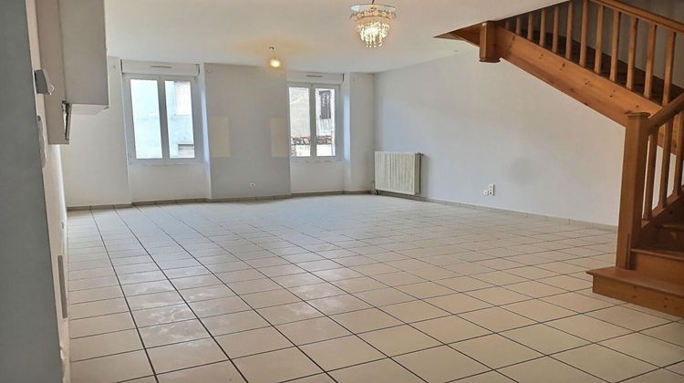 Ma-Cabane - Vente Appartement SAINT ETIENNE DE FOUGERES, 108 m²