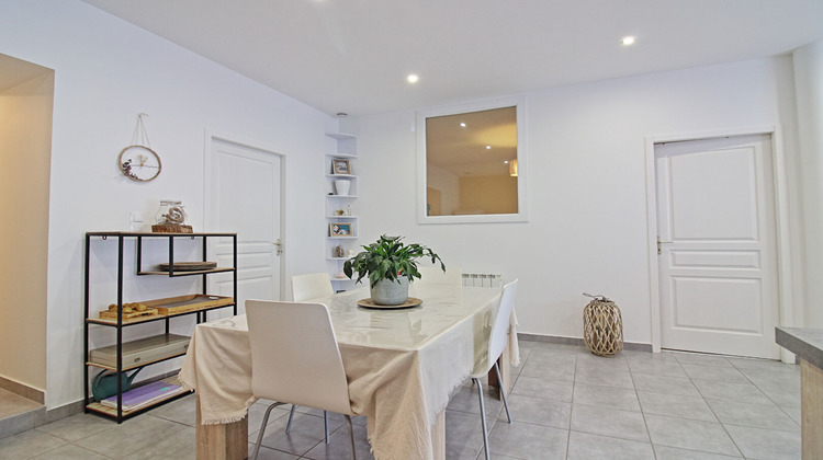 Ma-Cabane - Vente Appartement SAINT-ETIENNE-DE-SAINT-GEOIRS, 91 m²