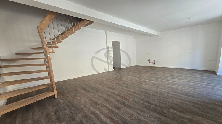Ma-Cabane - Vente Appartement SAINT-ETIENNE-DE-SAINT-GEOIRS, 68 m²