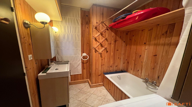 Ma-Cabane - Vente Appartement Saint-Etienne-de-Tinee, 50 m²