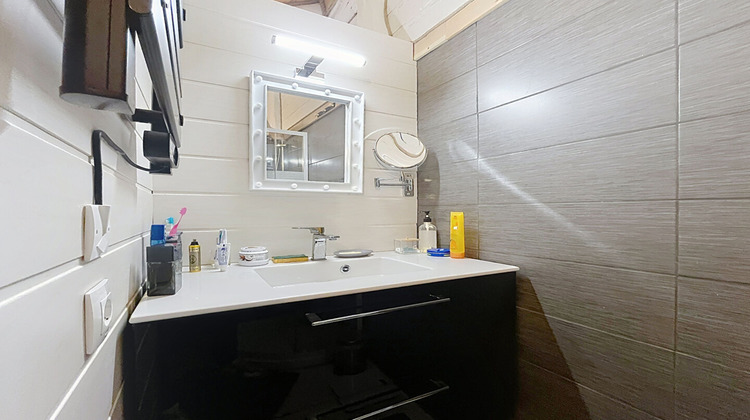 Ma-Cabane - Vente Appartement SAINT-ETIENNE-DE-TINEE, 74 m²