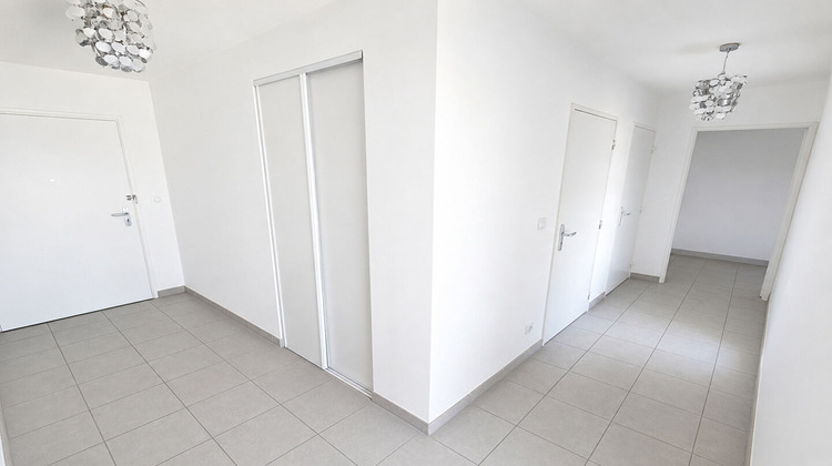 Ma-Cabane - Vente Appartement SAINT-FONS, 52 m²