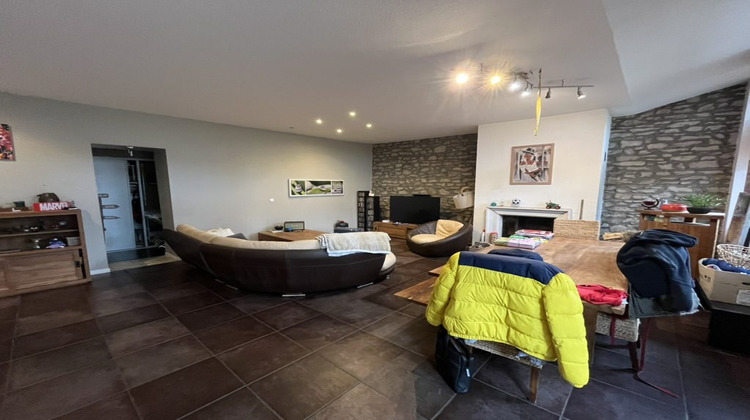 Ma-Cabane - Vente Appartement Saint-Genest-Lerpt, 99 m²