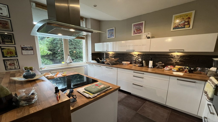 Ma-Cabane - Vente Appartement Saint-Genest-Lerpt, 99 m²