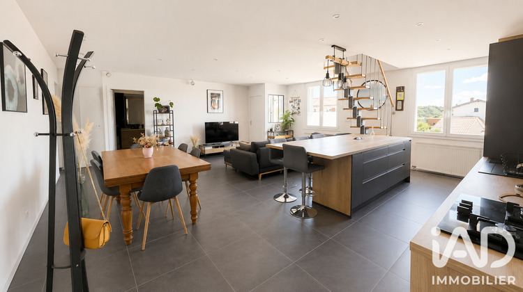 Ma-Cabane - Vente Appartement Saint-Genest-Lerpt, 89 m²