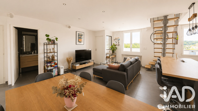 Ma-Cabane - Vente Appartement Saint-Genest-Lerpt, 89 m²