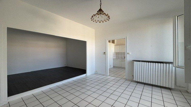 Ma-Cabane - Vente Appartement Saint-Genest-Lerpt, 63 m²