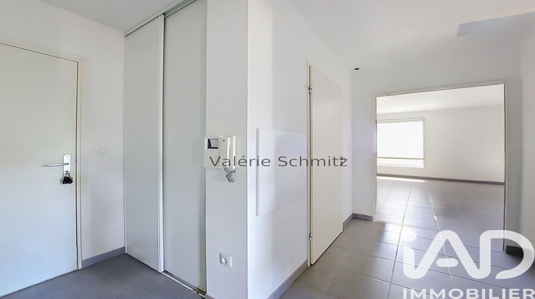 Ma-Cabane - Vente Appartement Saint-Geniès-Bellevue, 59 m²