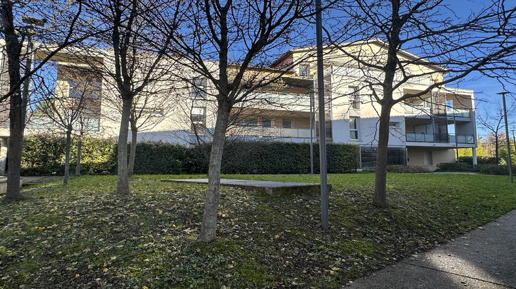 Ma-Cabane - Vente Appartement Saint-Genis-Laval, 81 m²