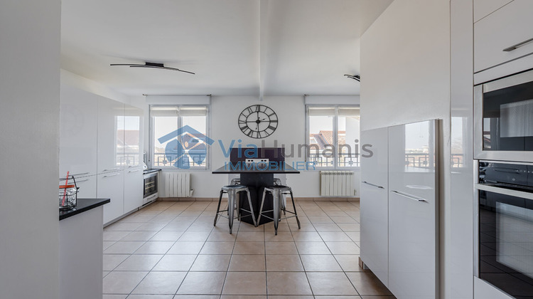 Ma-Cabane - Vente Appartement SAINT-GENIS-LAVAL, 121 m²