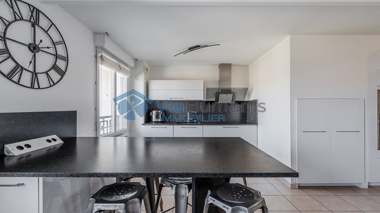 Ma-Cabane - Vente Appartement SAINT-GENIS-LAVAL, 151 m²