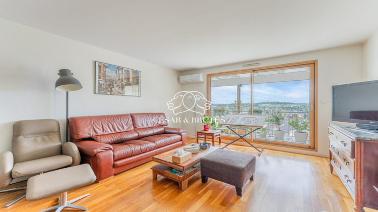 Ma-Cabane - Vente Appartement Saint-Genis-Laval, 90 m²