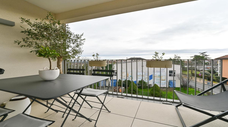 Ma-Cabane - Vente Appartement SAINT GENIS LES OLLIERES, 65 m²