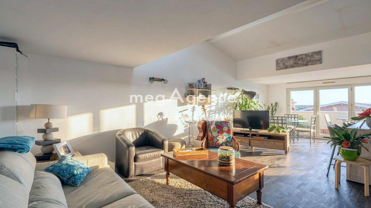 Ma-Cabane - Vente Appartement SAINT GENIS LES OLLIERES, 94 m²