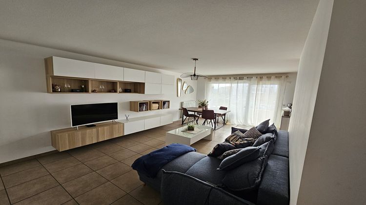 Ma-Cabane - Vente Appartement SAINT-GENIS-POUILLY, 55 m²