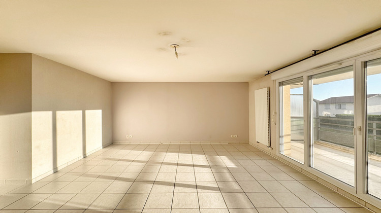 Ma-Cabane - Vente Appartement Saint-Genis-Pouilly, 72 m²