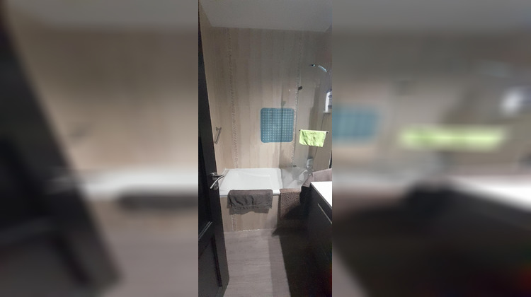 Ma-Cabane - Vente Appartement Saint-Genis-Pouilly, 47 m²