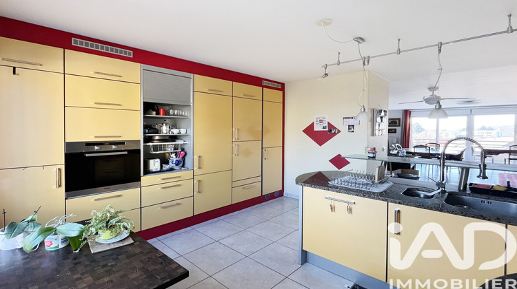 Ma-Cabane - Vente Appartement Saint-Genis-Pouilly, 126 m²