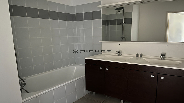 Ma-Cabane - Vente Appartement SAINT-GENIS-POUILLY, 57 m²