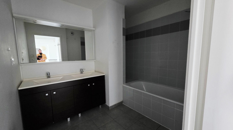 Ma-Cabane - Vente Appartement SAINT-GENIS-POUILLY, 87 m²