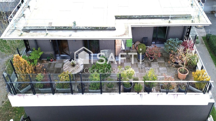 Ma-Cabane - Vente Appartement Saint-Genis-Pouilly, 210 m²