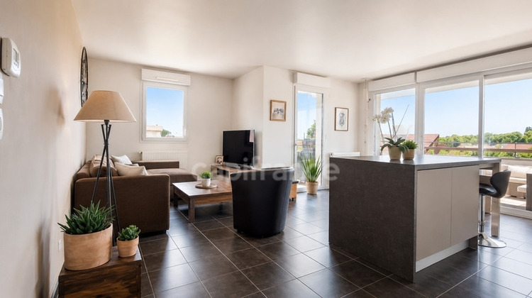 Ma-Cabane - Vente Appartement SAINT GENIS POUILLY, 82 m²