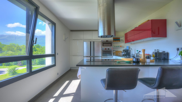 Ma-Cabane - Vente Appartement Saint-Genis-Pouilly, 166 m²