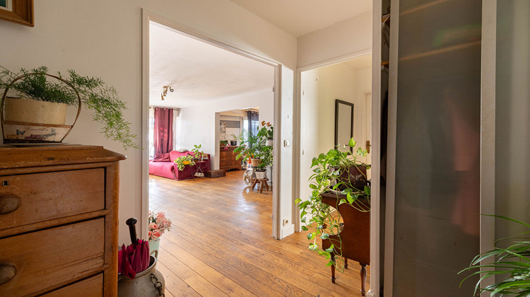 Ma-Cabane - Vente Appartement SAINT-GRATIEN, 74 m²