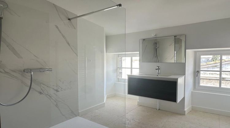 Ma-Cabane - Vente Appartement Saint-Jean-d'Angély, 62 m²