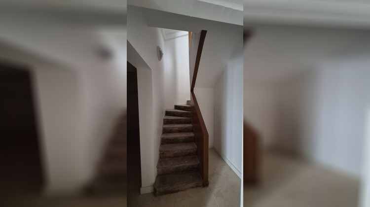 Ma-Cabane - Vente Appartement SAINT-JEAN-D'ANGELY, 32 m²