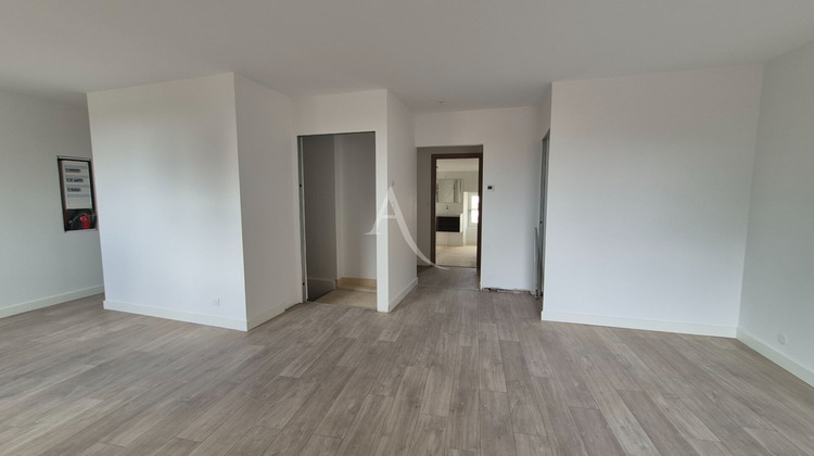 Ma-Cabane - Vente Appartement SAINT-JEAN-D'ANGELY, 60 m²