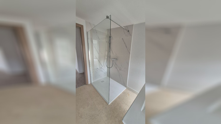 Ma-Cabane - Vente Appartement SAINT-JEAN-D'ANGELY, 60 m²
