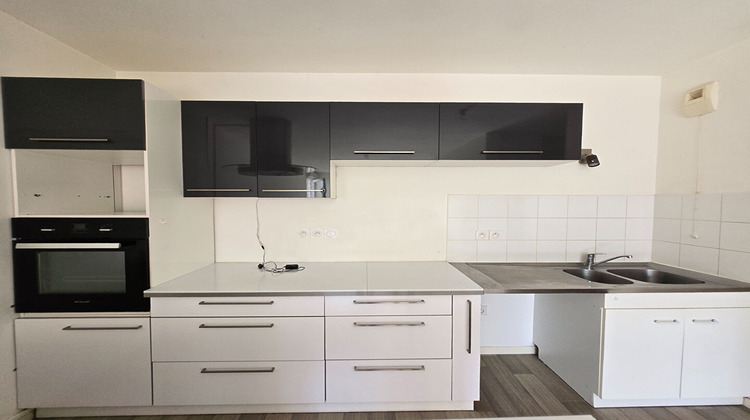 Ma-Cabane - Vente Appartement SAINT-JEAN-DE-BRAYE, 63 m²