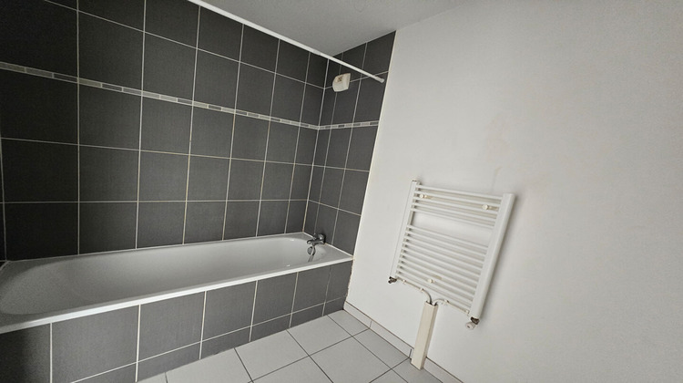 Ma-Cabane - Vente Appartement SAINT-JEAN-DE-BRAYE, 63 m²