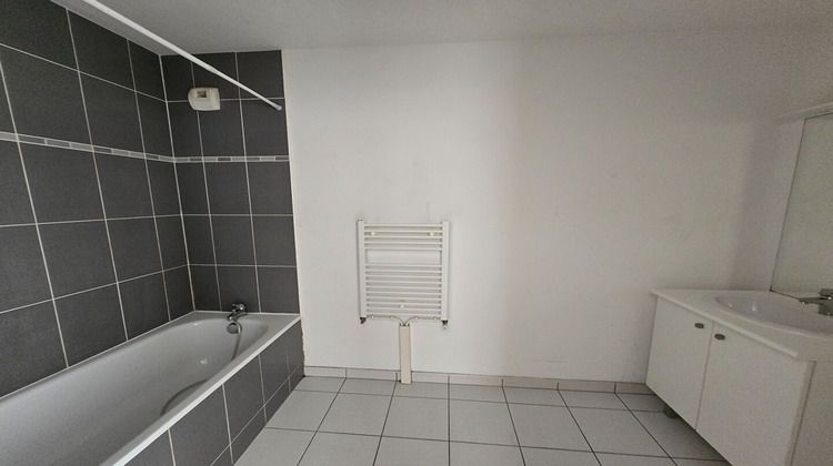Ma-Cabane - Vente Appartement SAINT-JEAN-DE-BRAYE, 63 m²