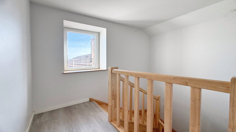 Ma-Cabane - Vente Appartement Saint-Jean-de-Gonville, 108 m²